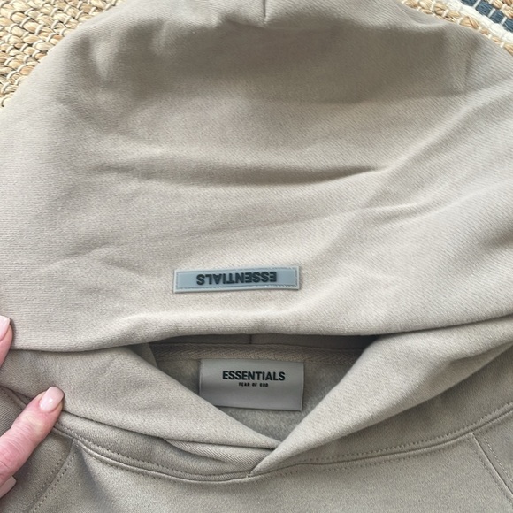NWT, AUTHENTIC Essentials FEAR OF GOD, Hoodie - OLIVE/KHAKI Large - Picture 3 of 13